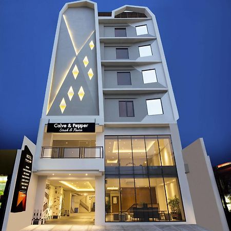 Yellow Star Gejayan Hotel Jogyakarta Zewnętrze zdjęcie