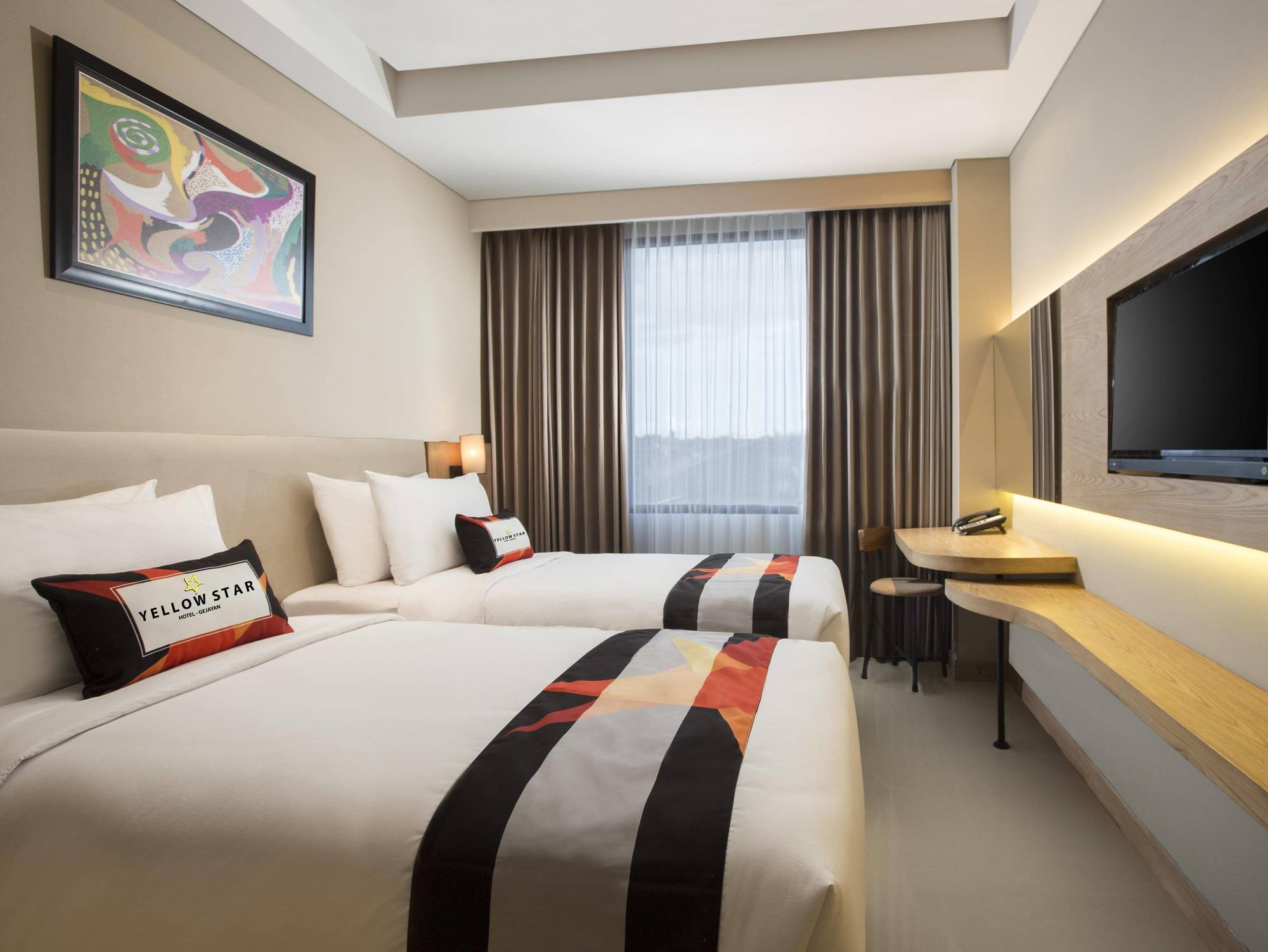 Yellow Star Gejayan Hotel Jogyakarta Zewnętrze zdjęcie