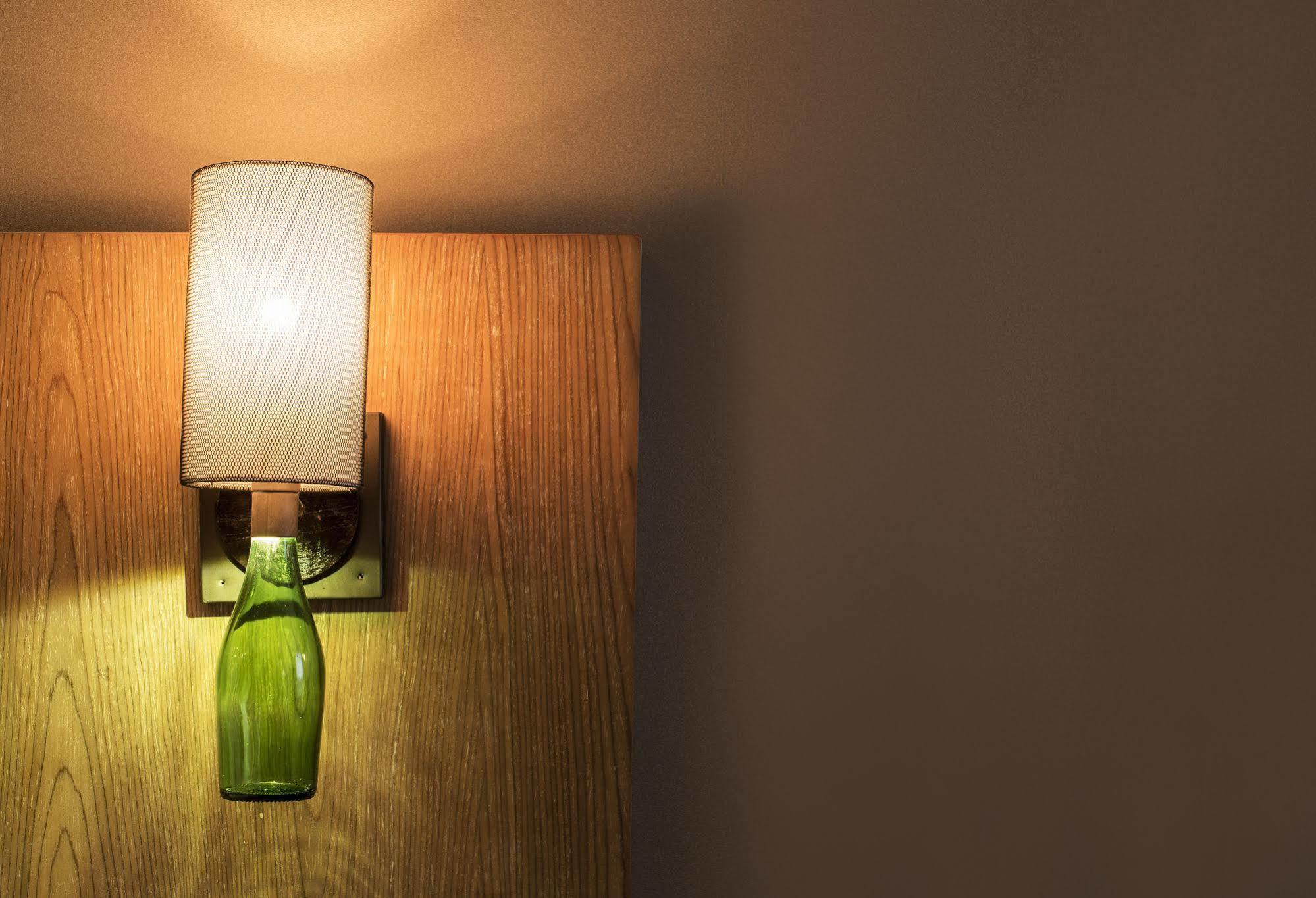Yellow Star Gejayan Hotel Jogyakarta Zewnętrze zdjęcie